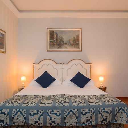 Sotto La Cupola Bed and Breakfast Roma Exterior foto