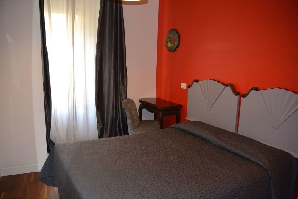 Sotto La Cupola Bed and Breakfast Roma Exterior foto