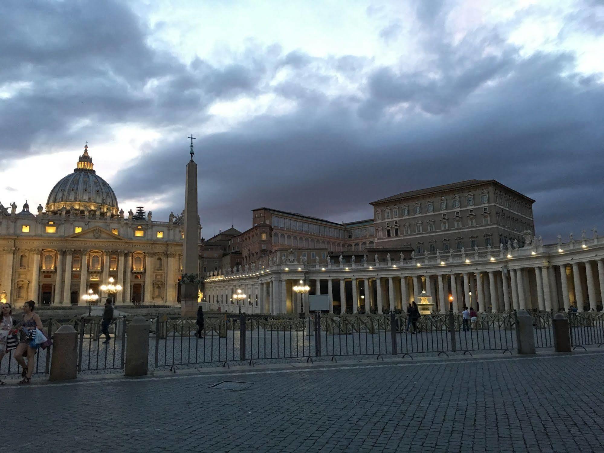 Sotto La Cupola Bed and Breakfast Roma Exterior foto